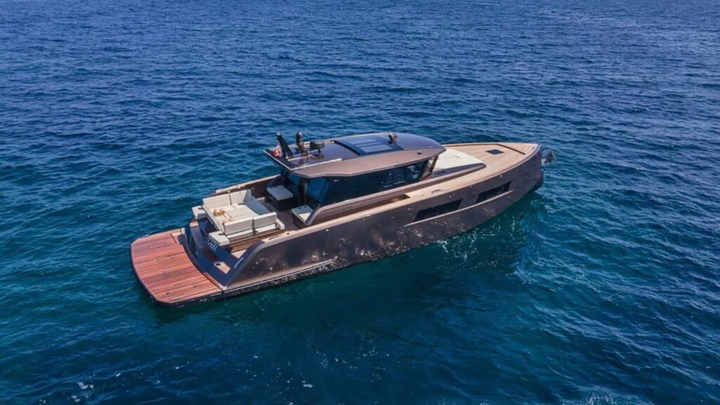 Pardo 52 Gt