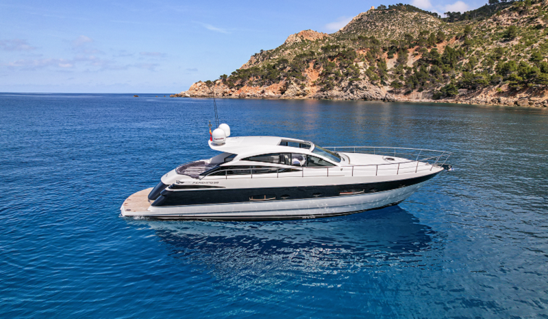 Pershing 56