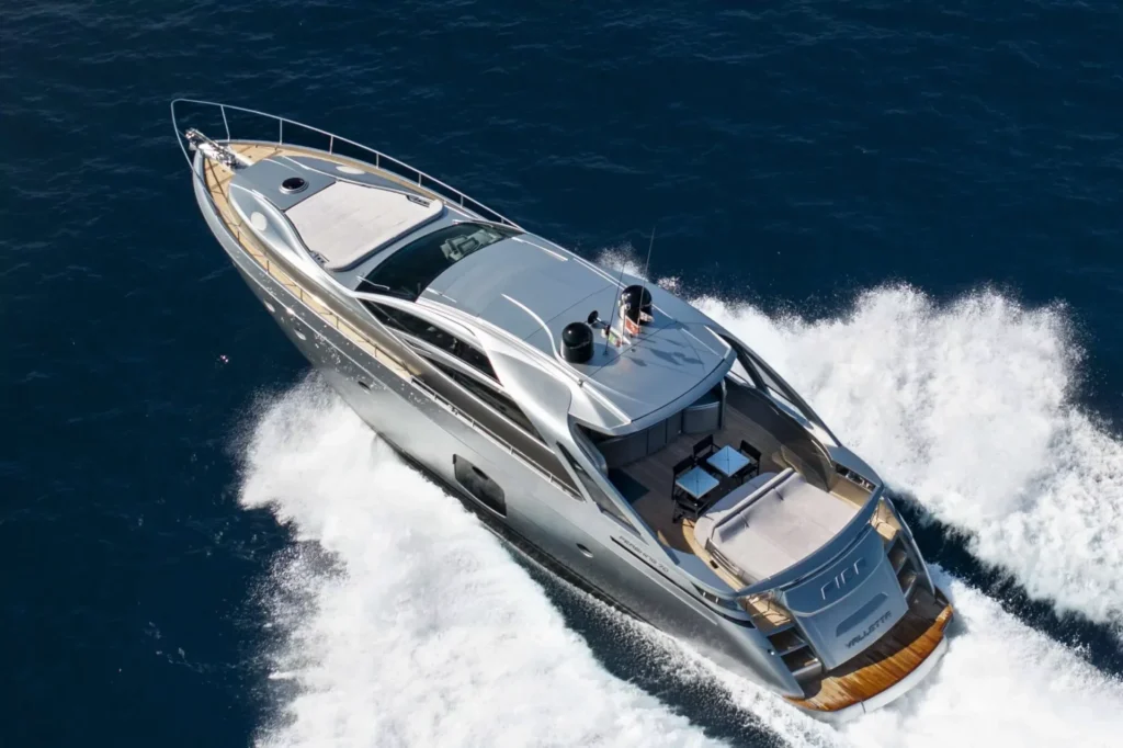 Pershing 70