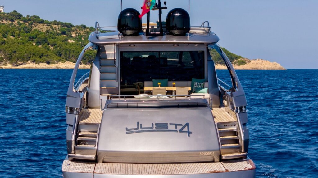 Pershing 9x