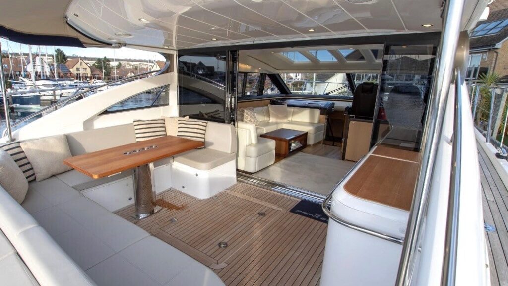 Princess V62 Sport