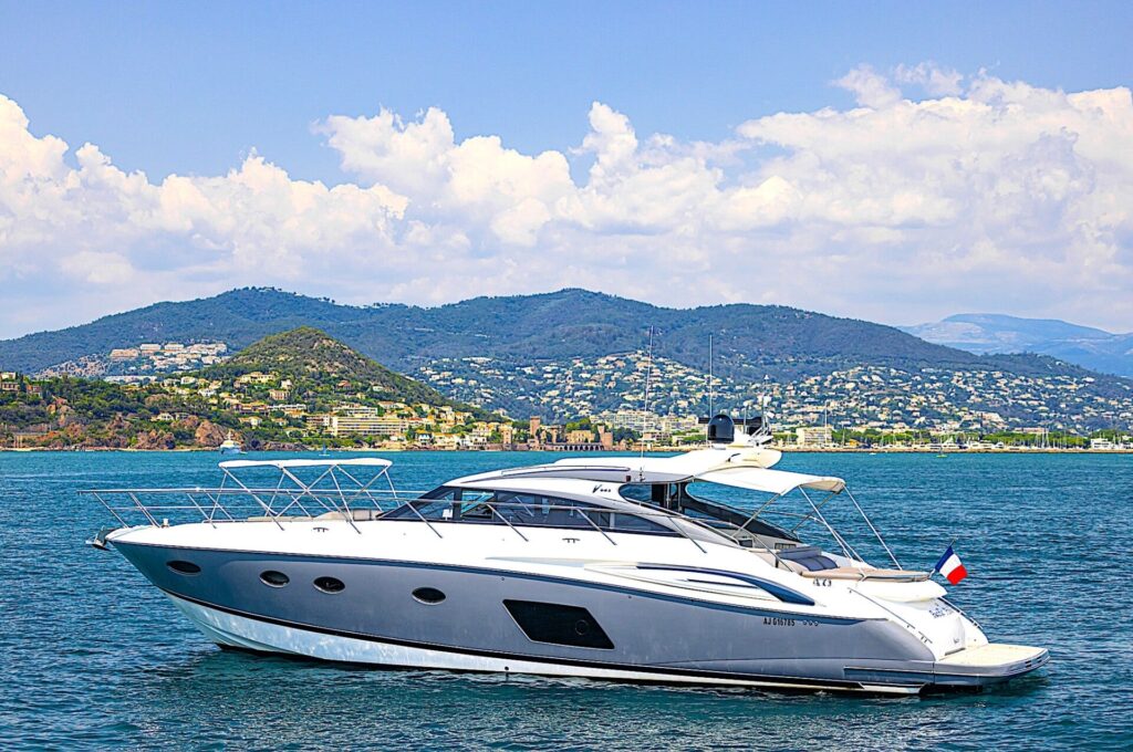 Princess V62 Sport