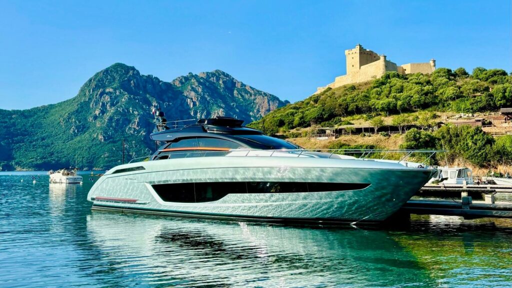 Riva 66