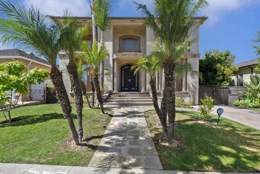 The Crestae Villa