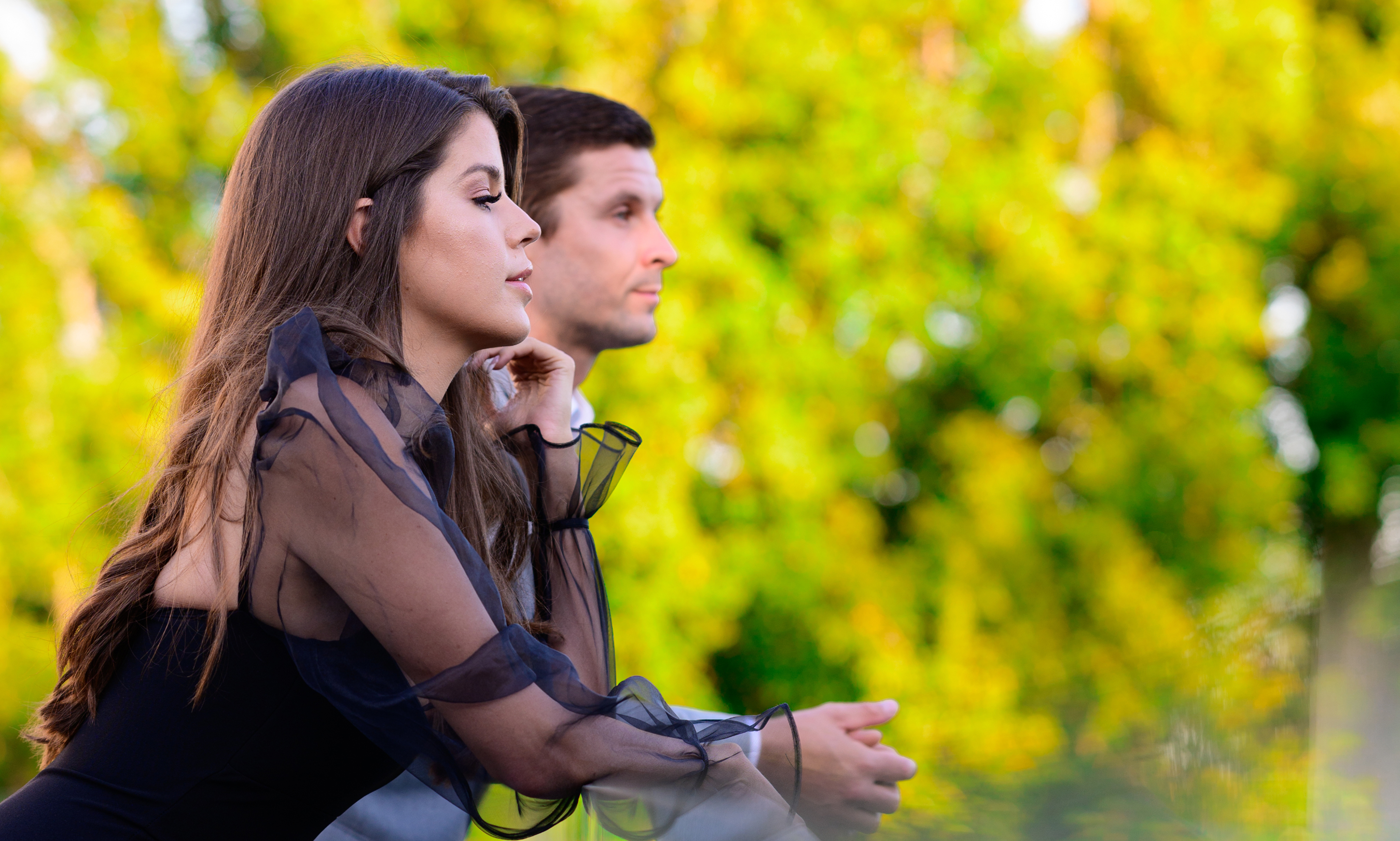 Intentional dating Houston couple enjoying a meaningful evening