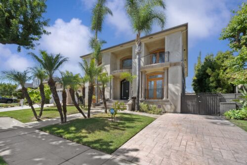 The Crestae Villa