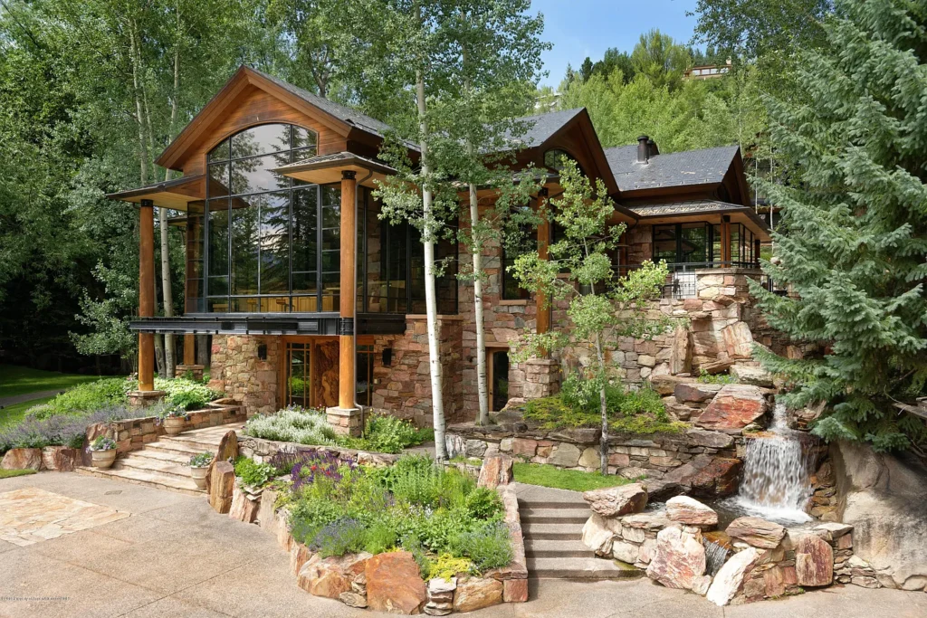 The Molly Chalet