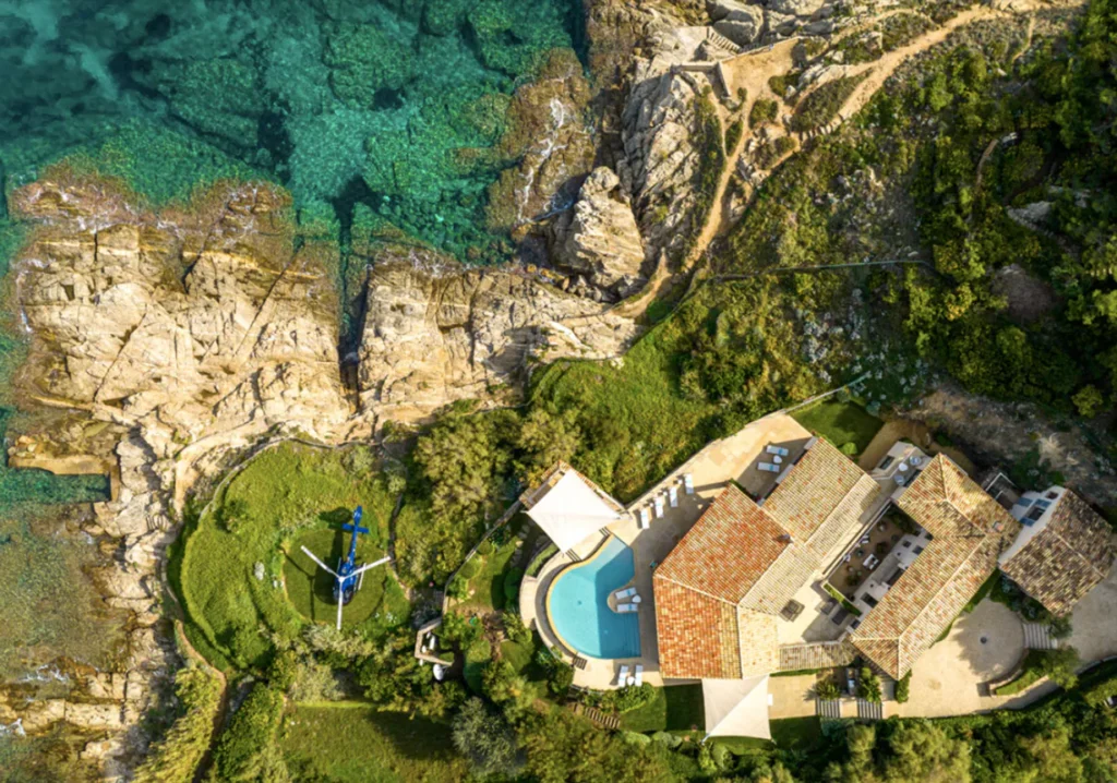 Price Range for a Luxury Villa Rental in Saint Tropez With a Helipad