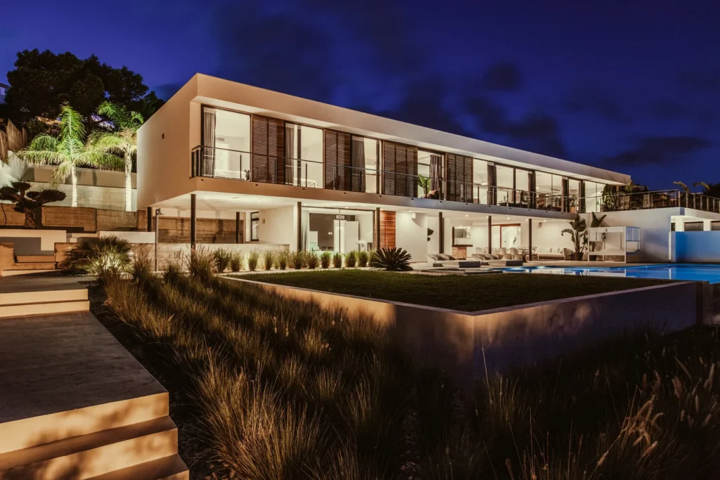 The Lunna Villa