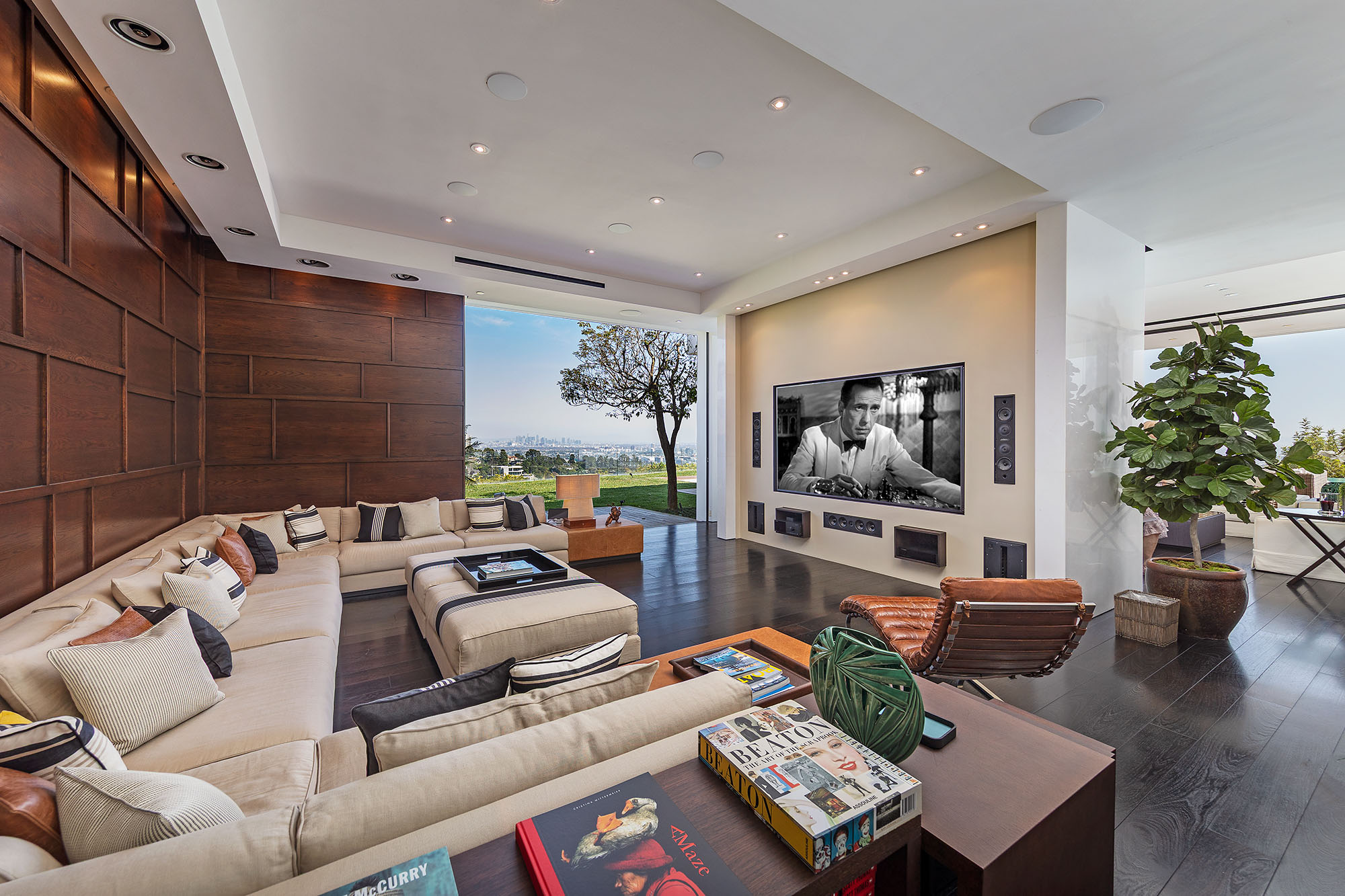 The Lawlen Villa