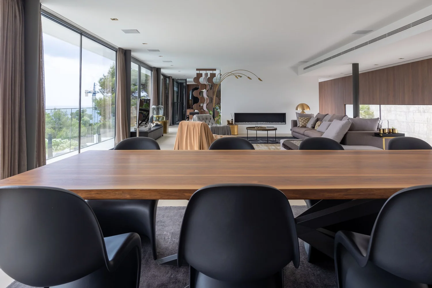 The Lunna Villa