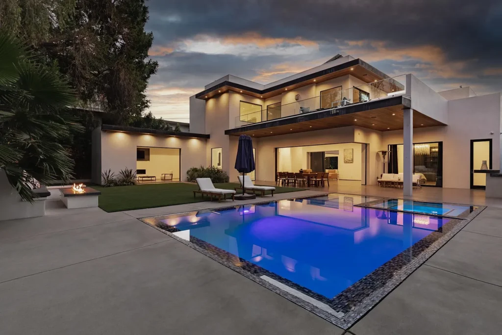The Woodley Villa
