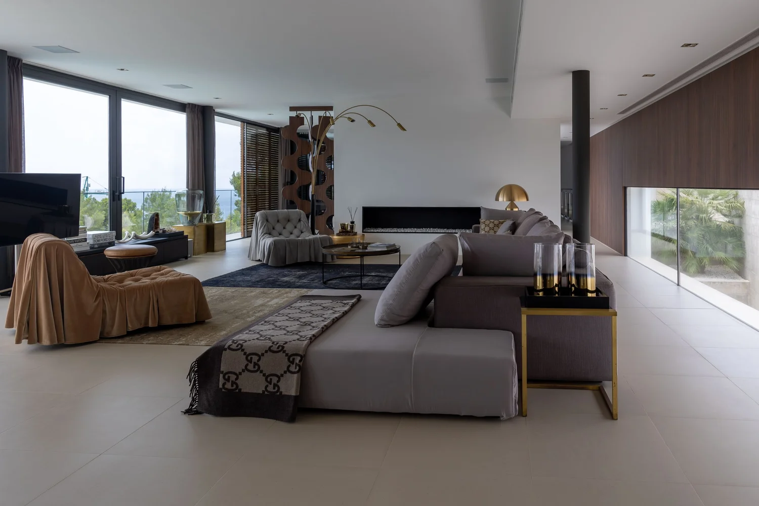 The Lunna Villa