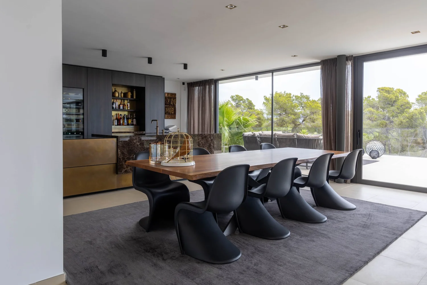 The Lunna Villa