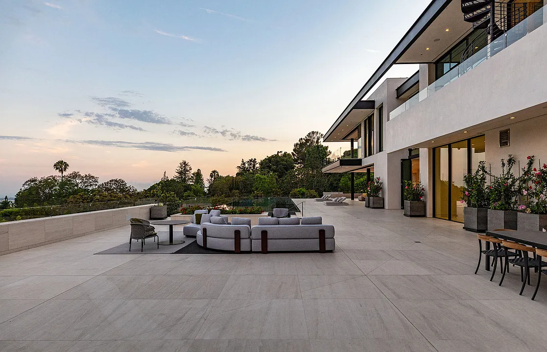 The Biene Villa
