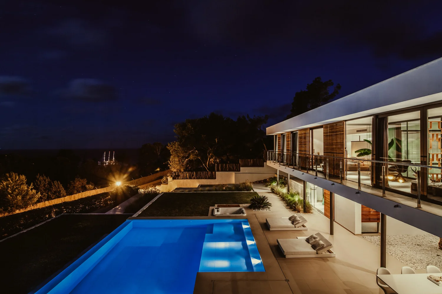 The Lunna Villa