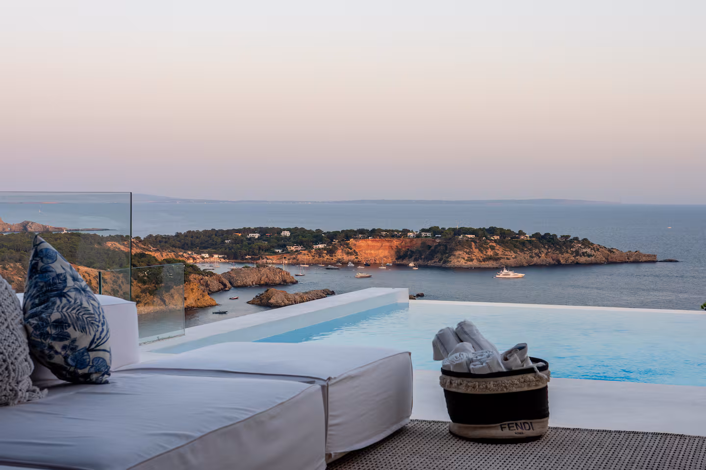 The Fendora Villa
