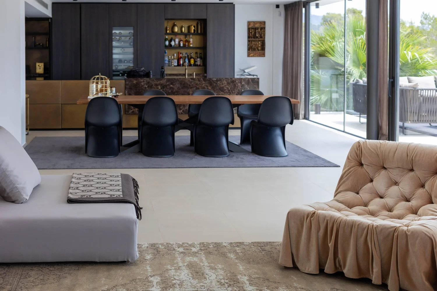 The Lunna Villa