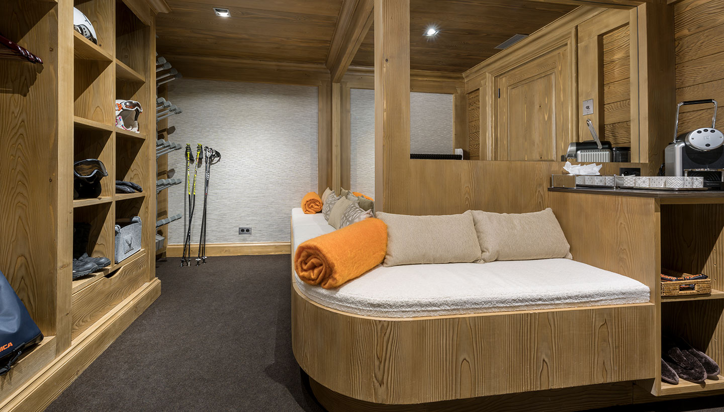 The Blanchot Chalet