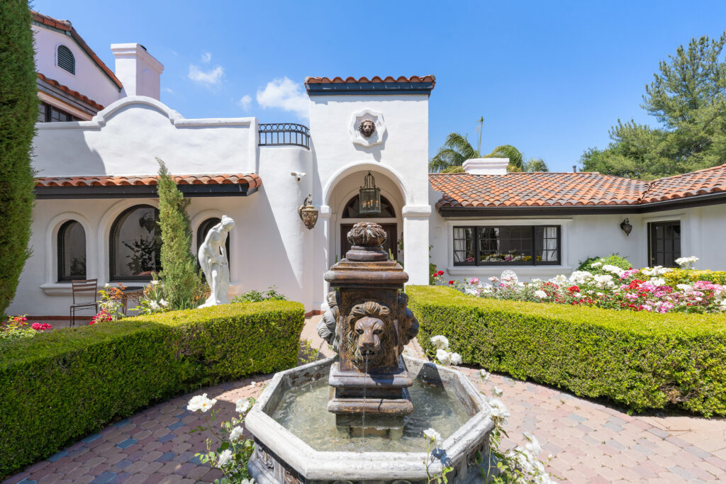 The Laroca Villa