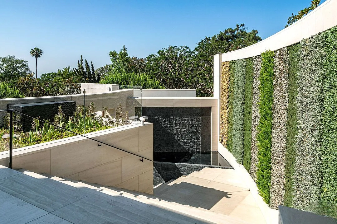 The Biene Villa