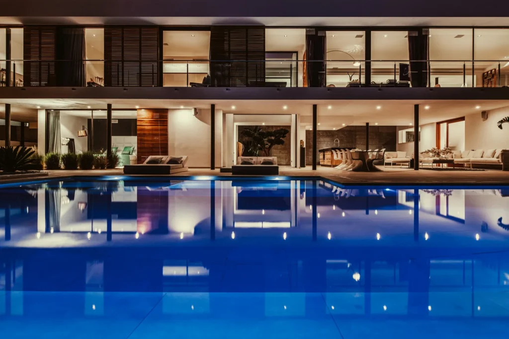 The Lunna Villa