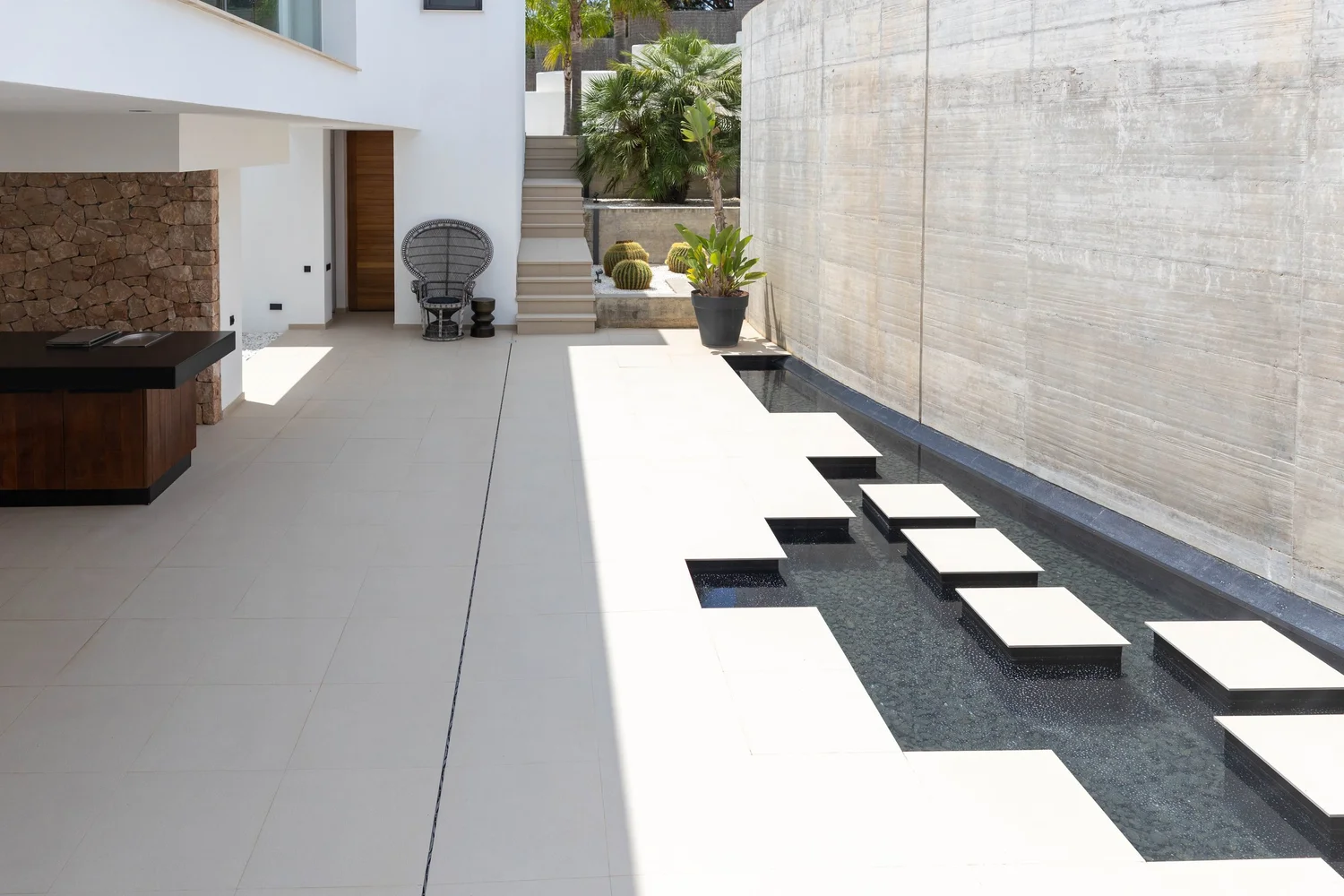 The Lunna Villa