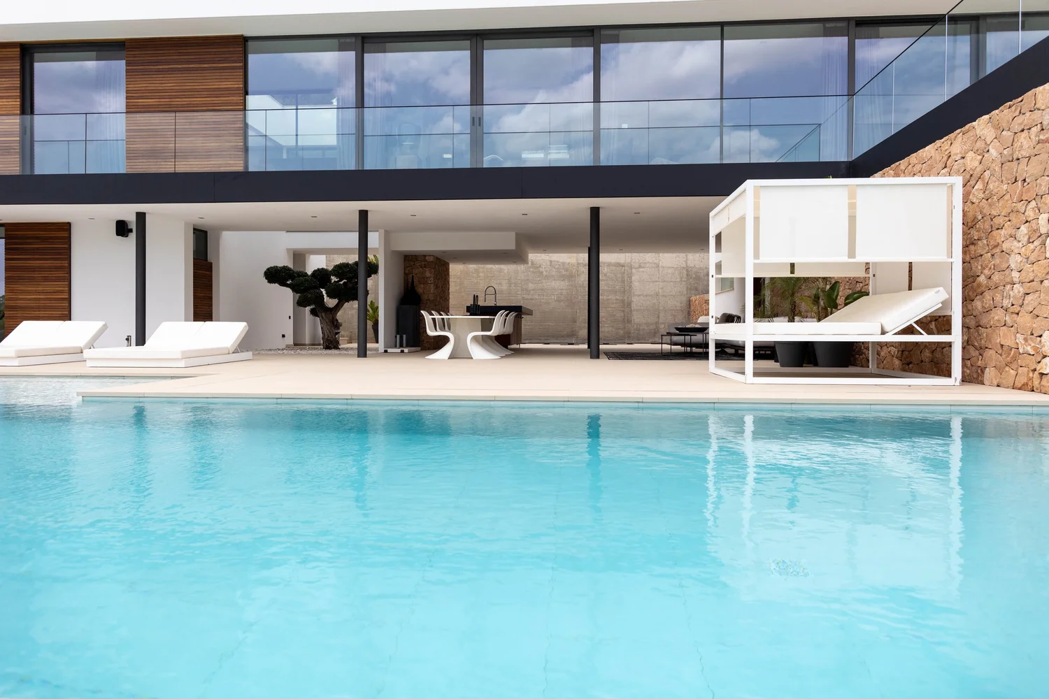 The Lunna Villa
