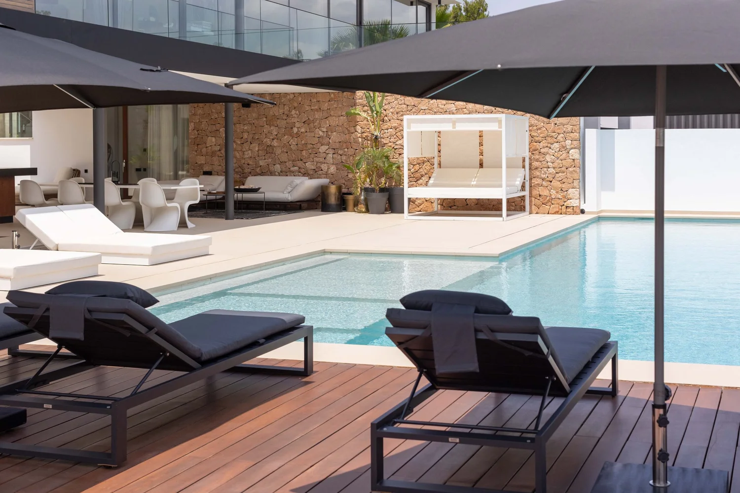 The Lunna Villa