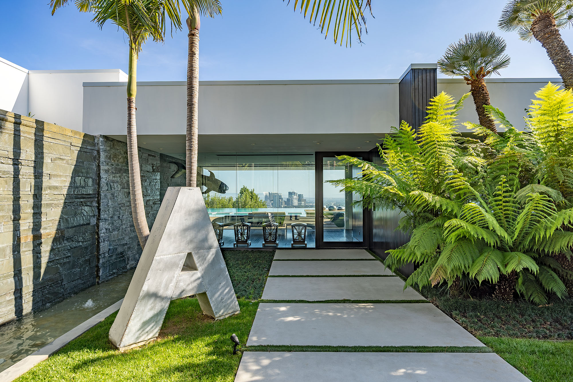 The Lawlen Villa