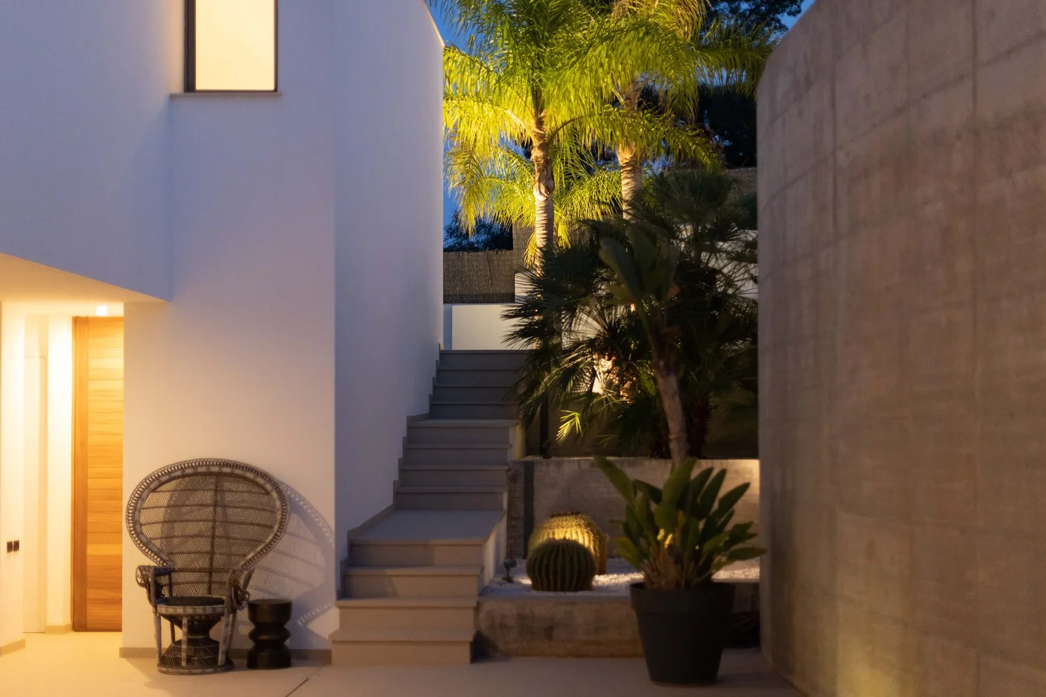 The Lunna Villa