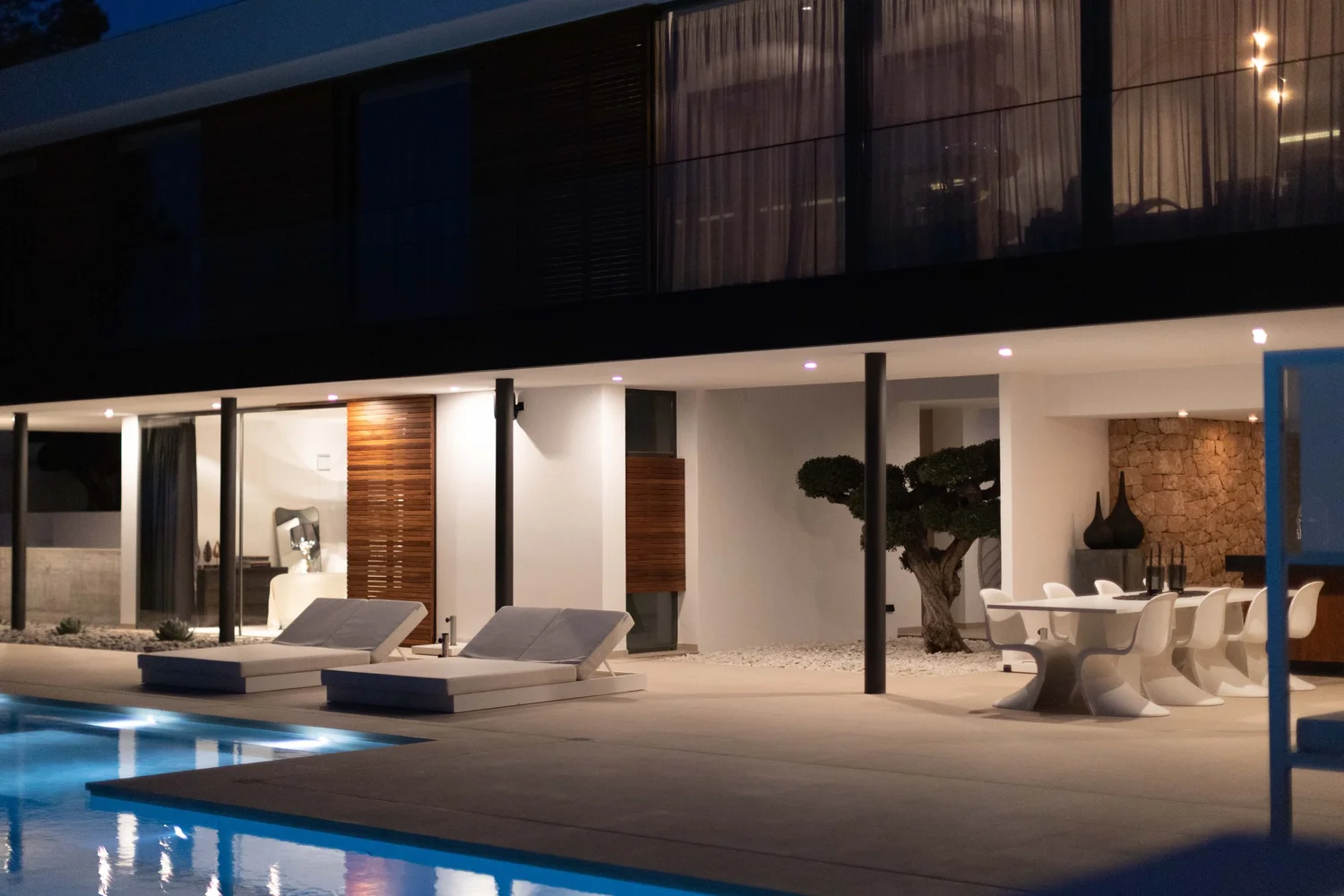 The Lunna Villa