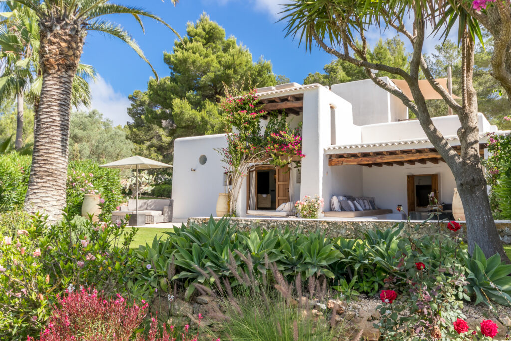 The Miraflores Villa