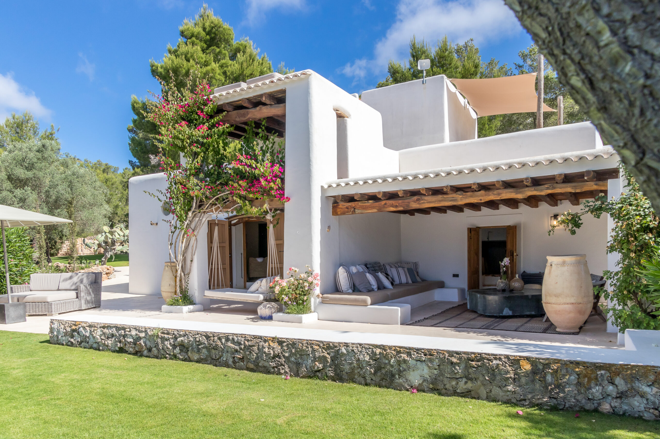 The Miraflores Villa