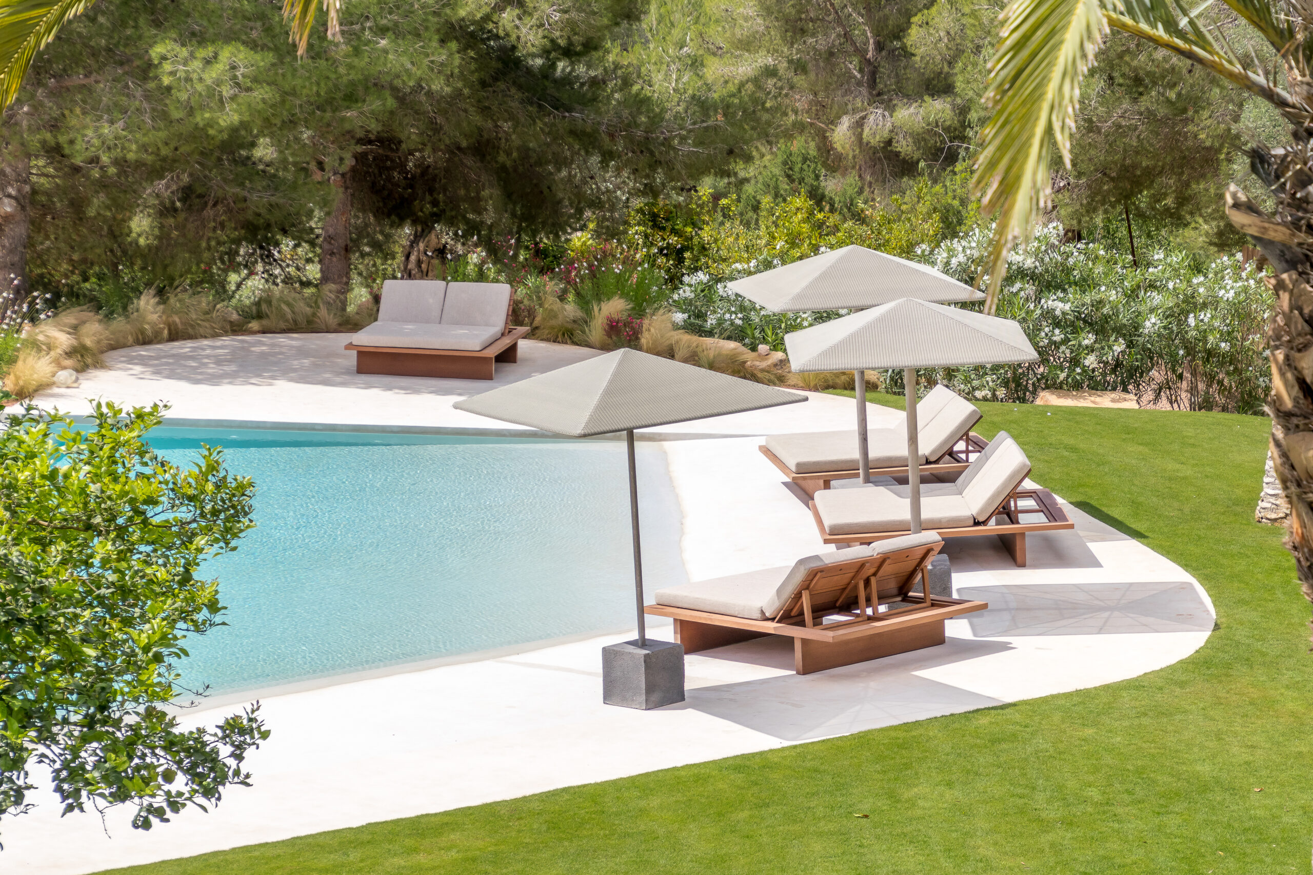 The Miraflores Villa