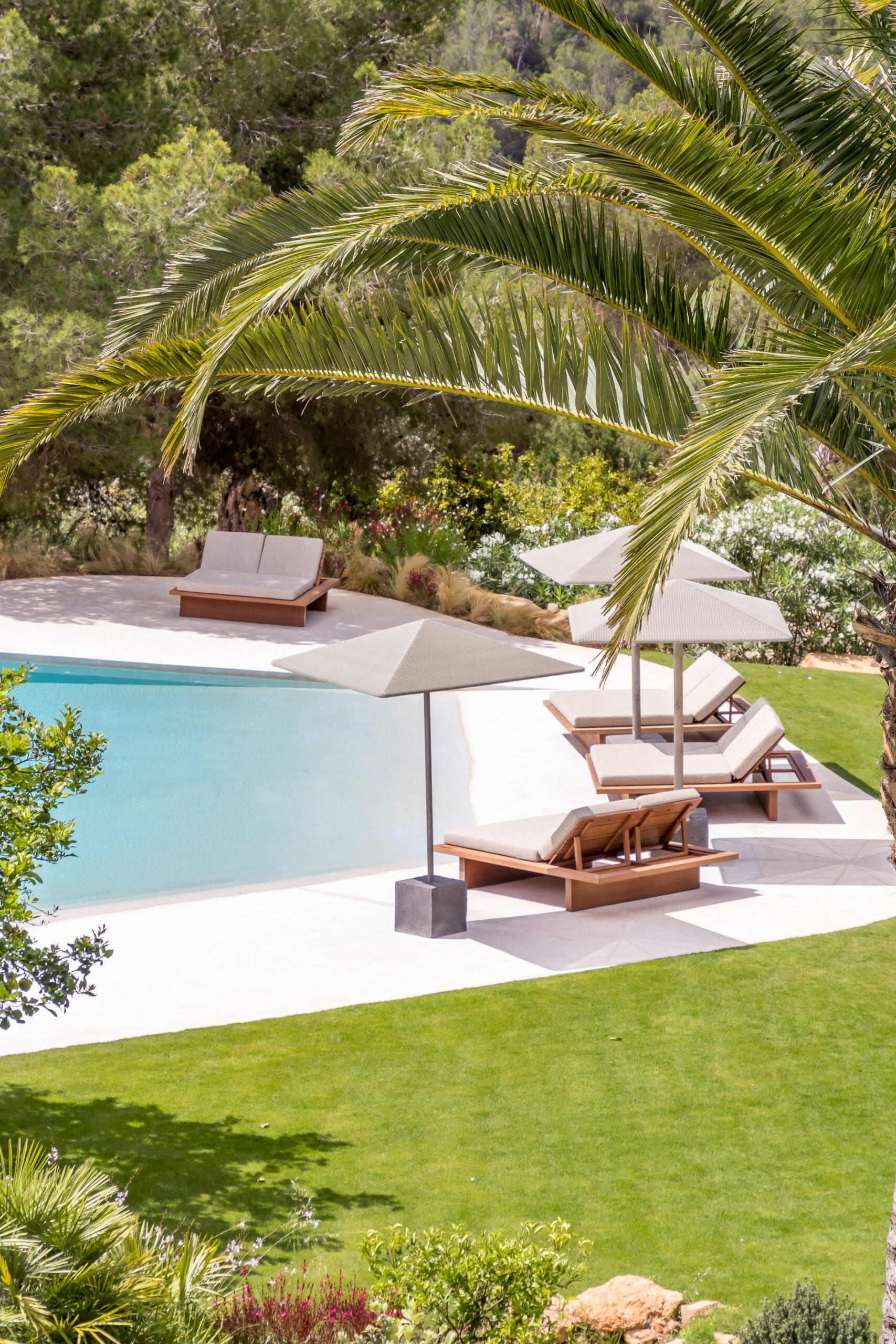 The Miraflores Villa