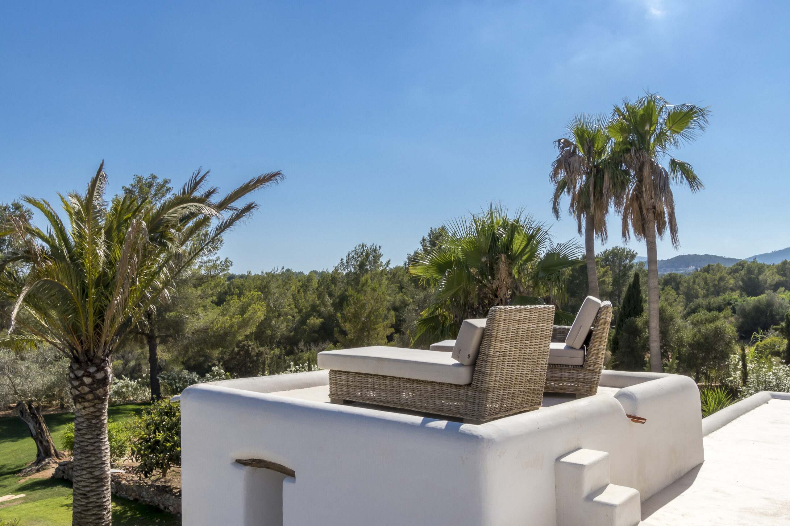 The Miraflores Villa