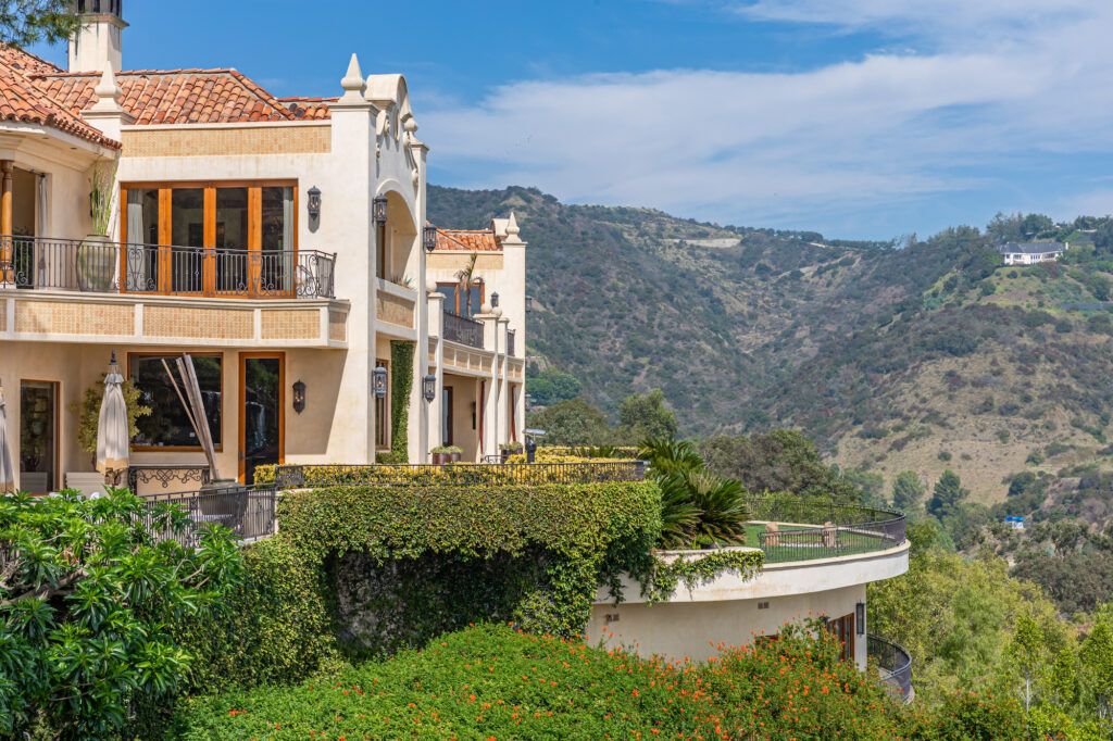 The Cielo Mansion