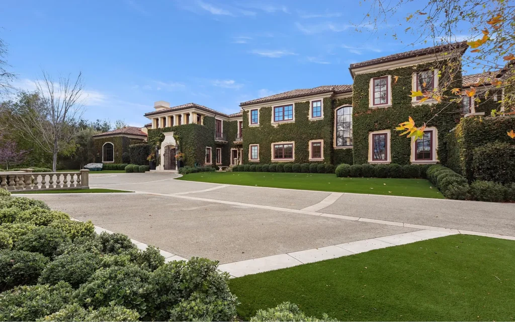 The Ridge Mansion