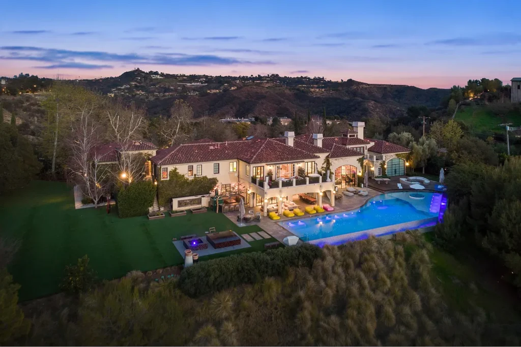 The Ridge Mansion