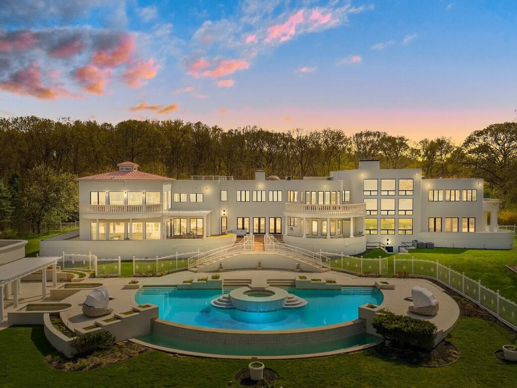 The Palais Estate