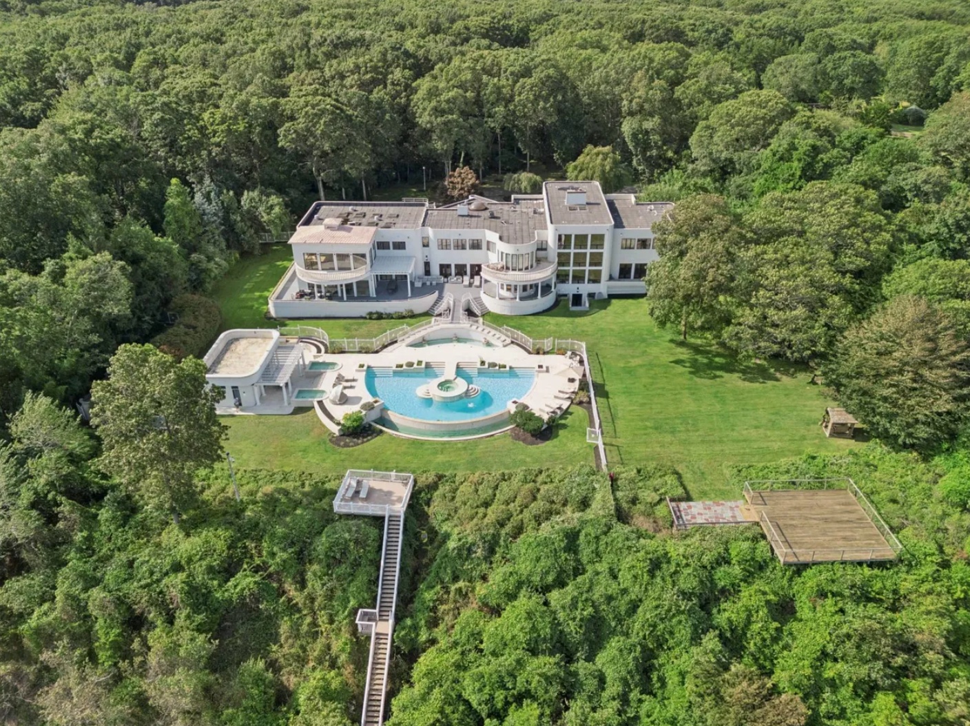The Palais Estate