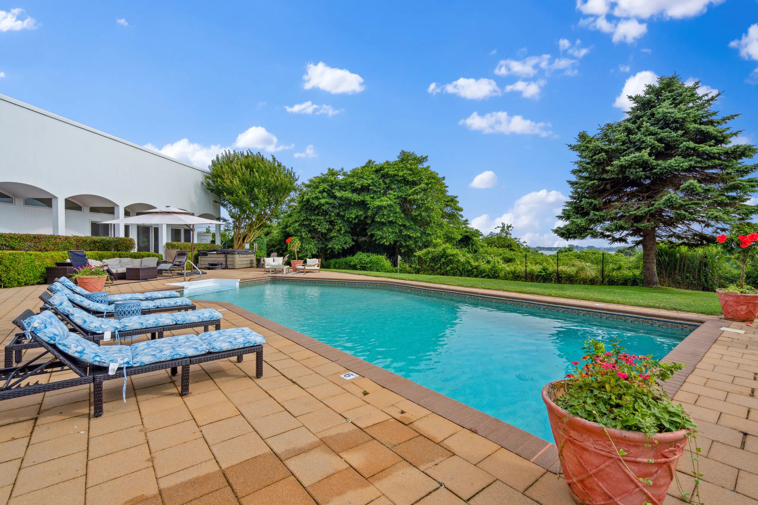 The Dianna Villa