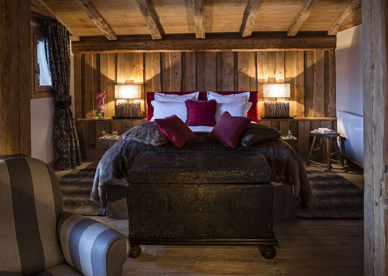 The Cedarwood Chalet