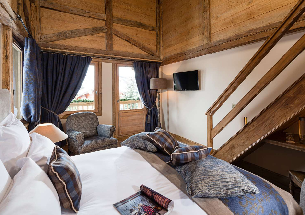 The Cedarwood Chalet