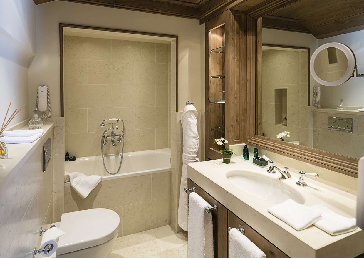 The Cedarwood Chalet