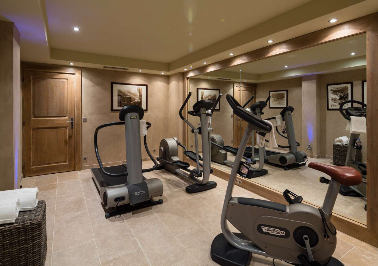 The Cedarwood Chalet