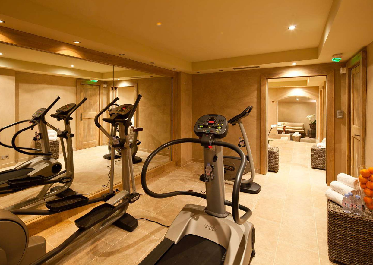The Cedarwood Chalet