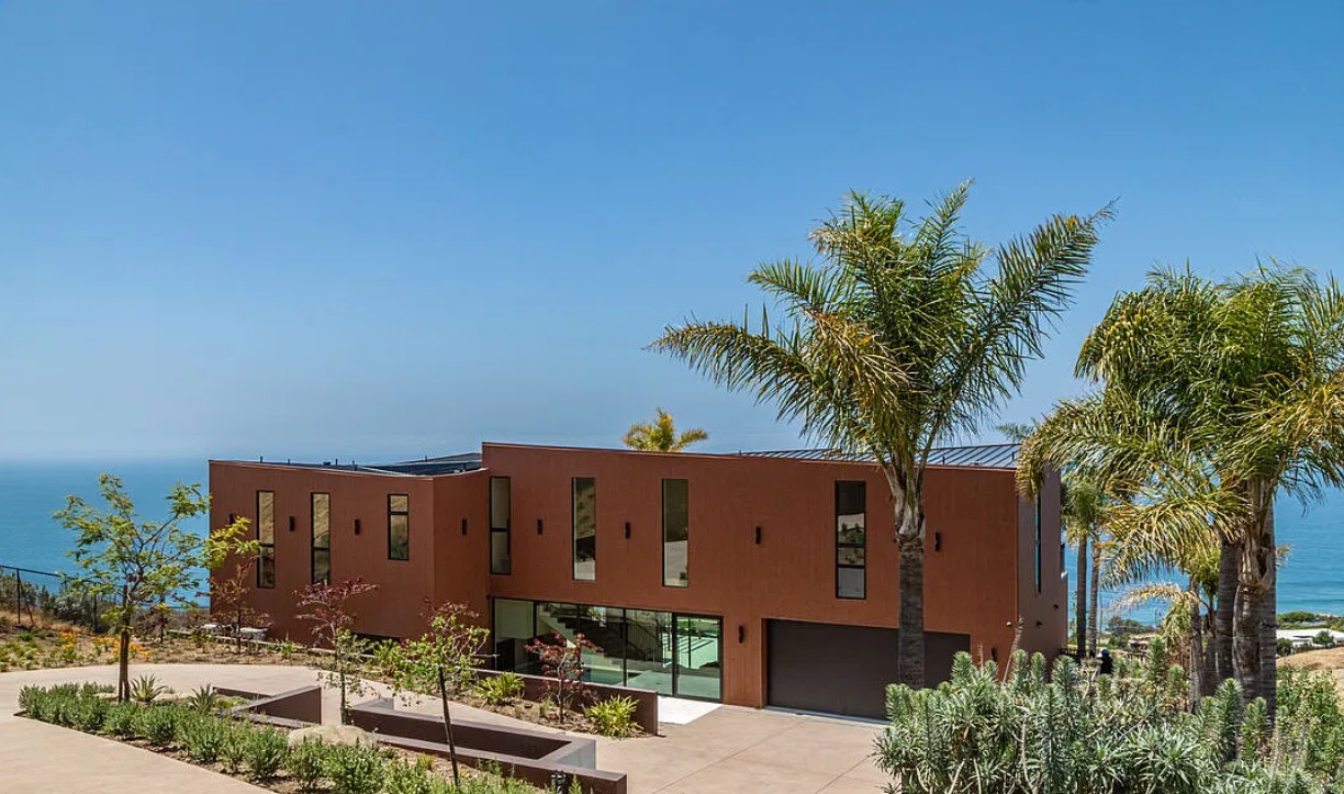 The Avenida Villa