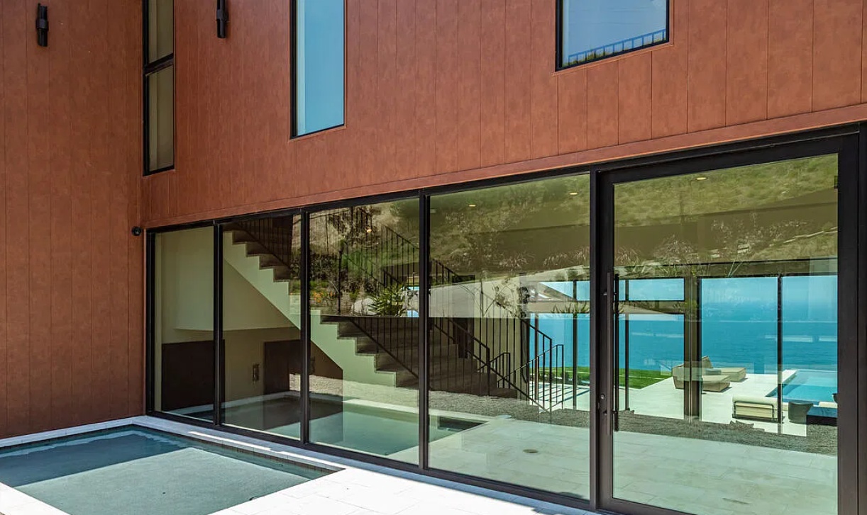 The Avenida Villa